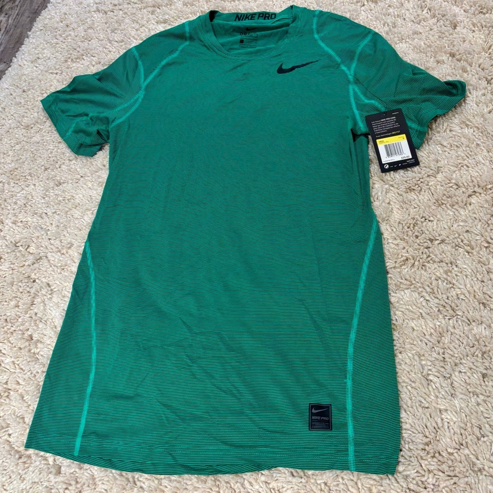 Nike Pro Fitted Green Performance Tee men’s small